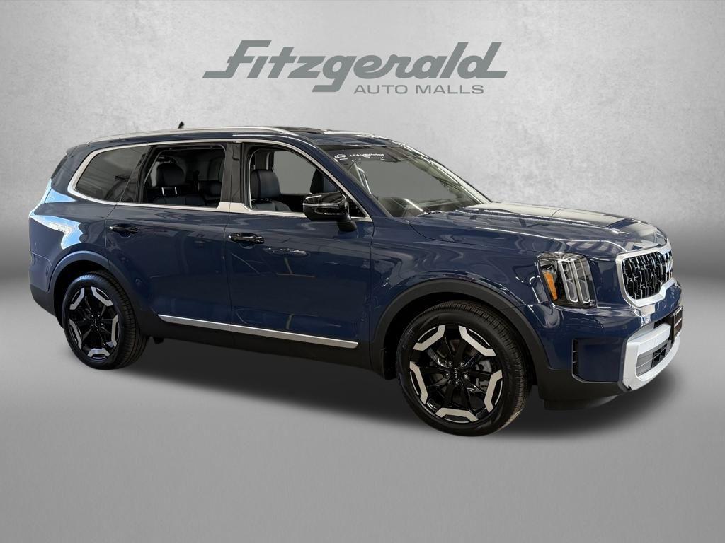 used 2025 Kia Telluride car, priced at $40,488