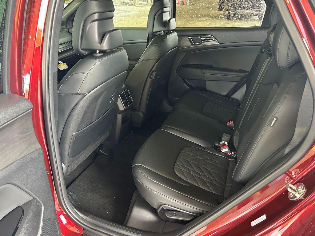 new 2025 Kia Sportage car, priced at $36,857