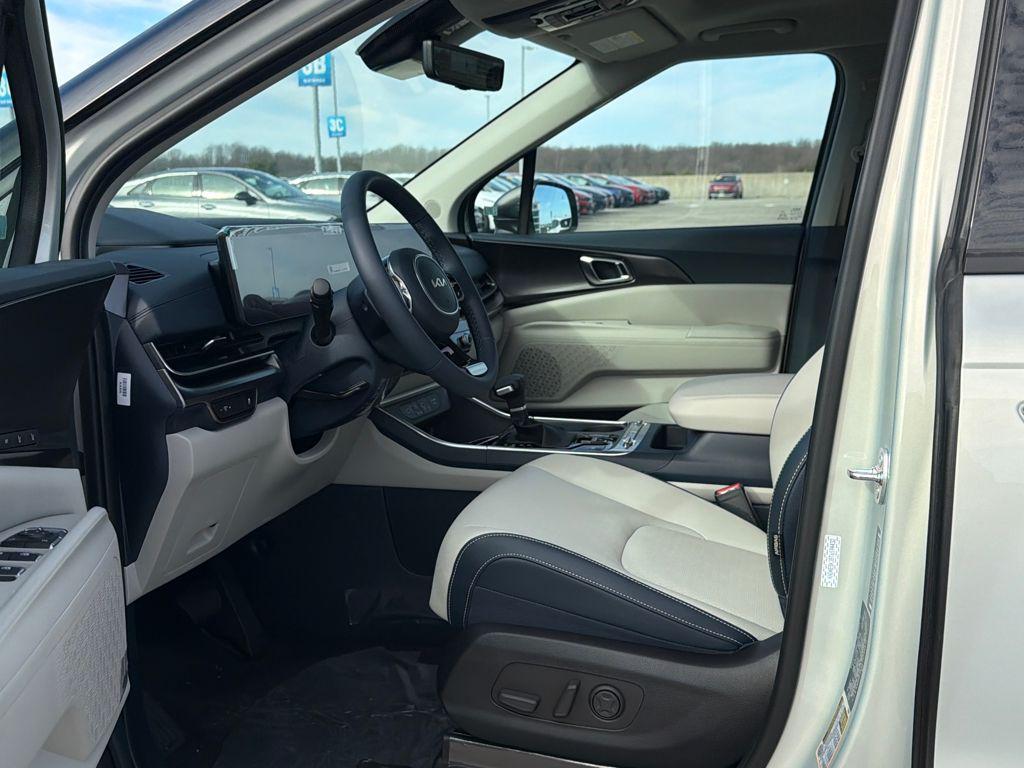 new 2026 Kia Carnival car, priced at $50,245