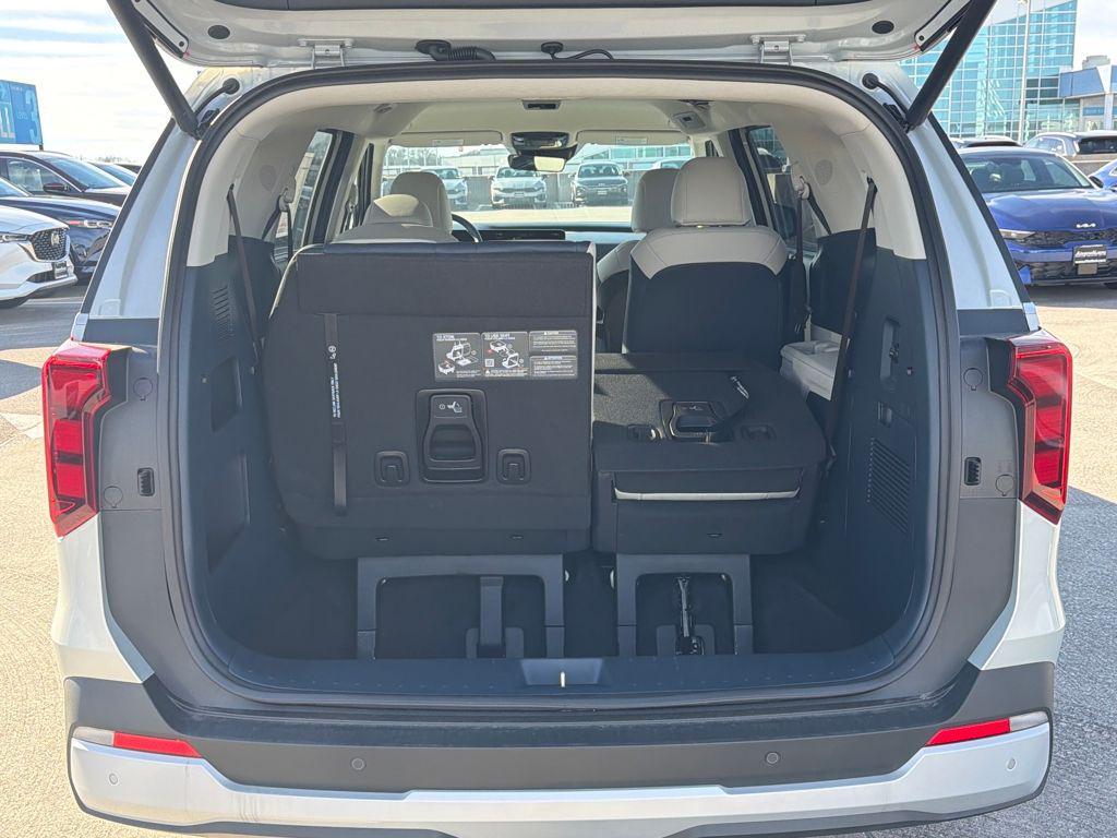 new 2026 Kia Carnival Hybrid car, priced at $46,537