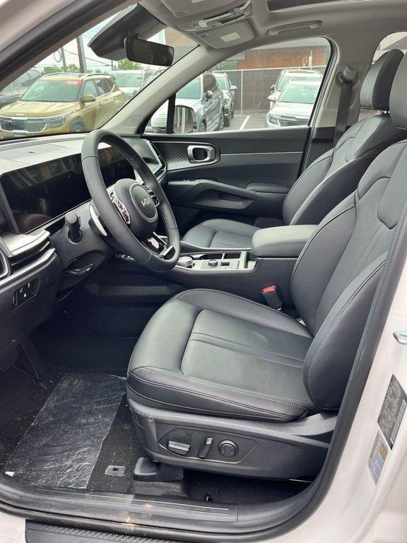 new 2025 Kia Sorento Plug-In Hybrid car, priced at $47,030
