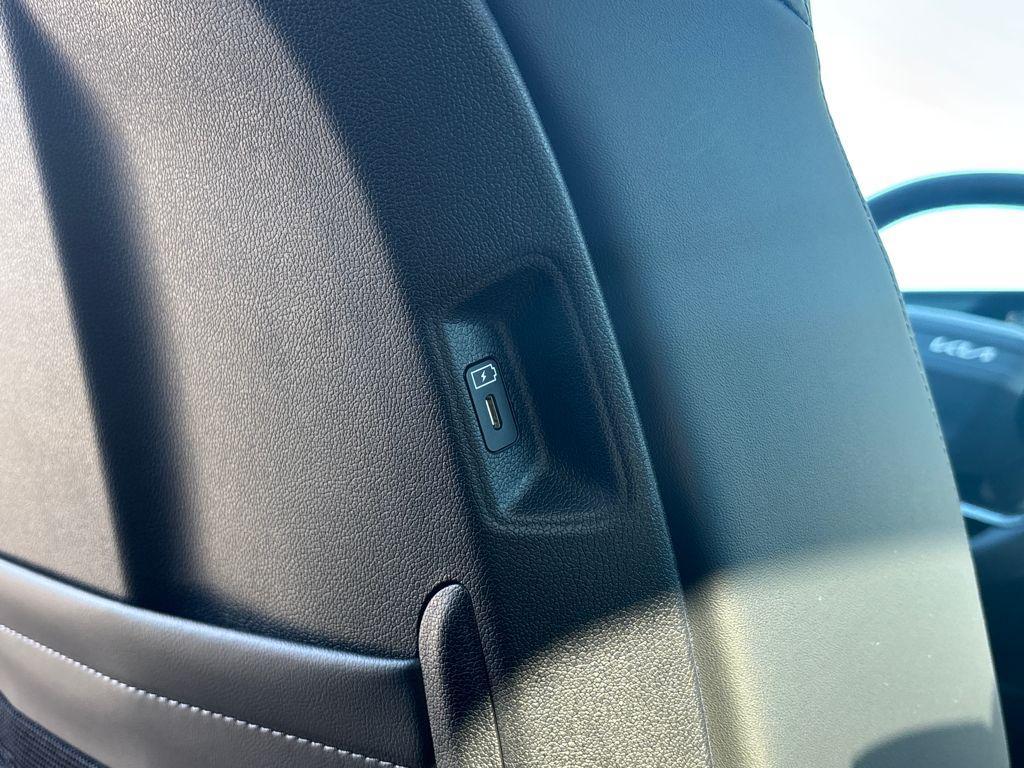 new 2026 Kia Sorento car, priced at $36,627