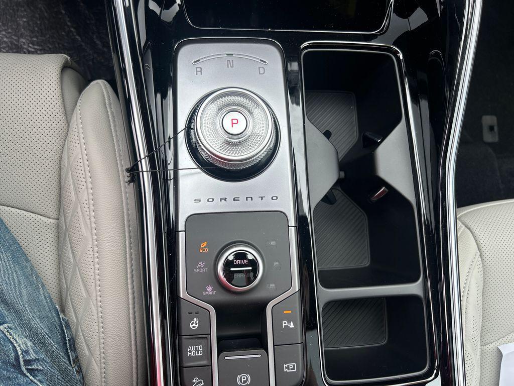 new 2026 Kia Sorento Hybrid car, priced at $46,525