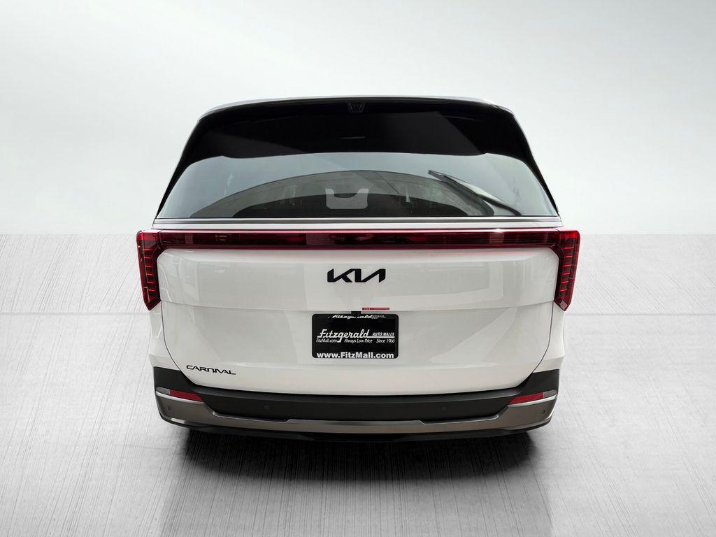 new 2025 Kia Carnival car, priced at $53,674