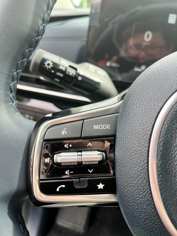 new 2025 Kia Carnival car, priced at $53,674