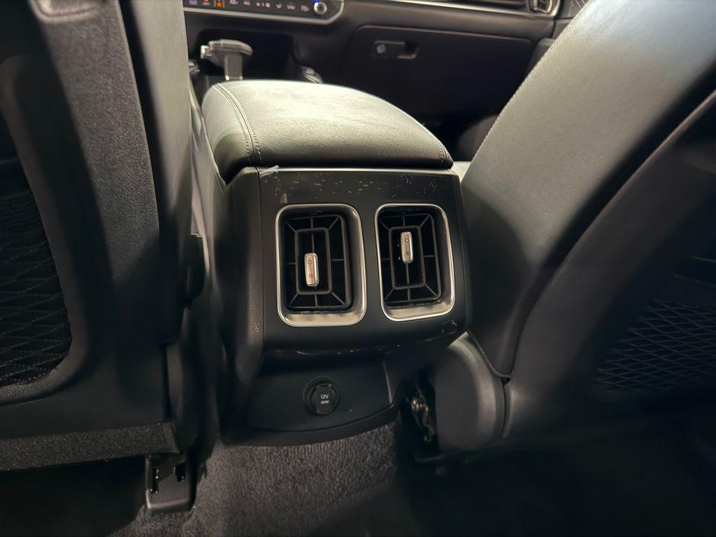 used 2025 Kia Sorento car, priced at $31,799