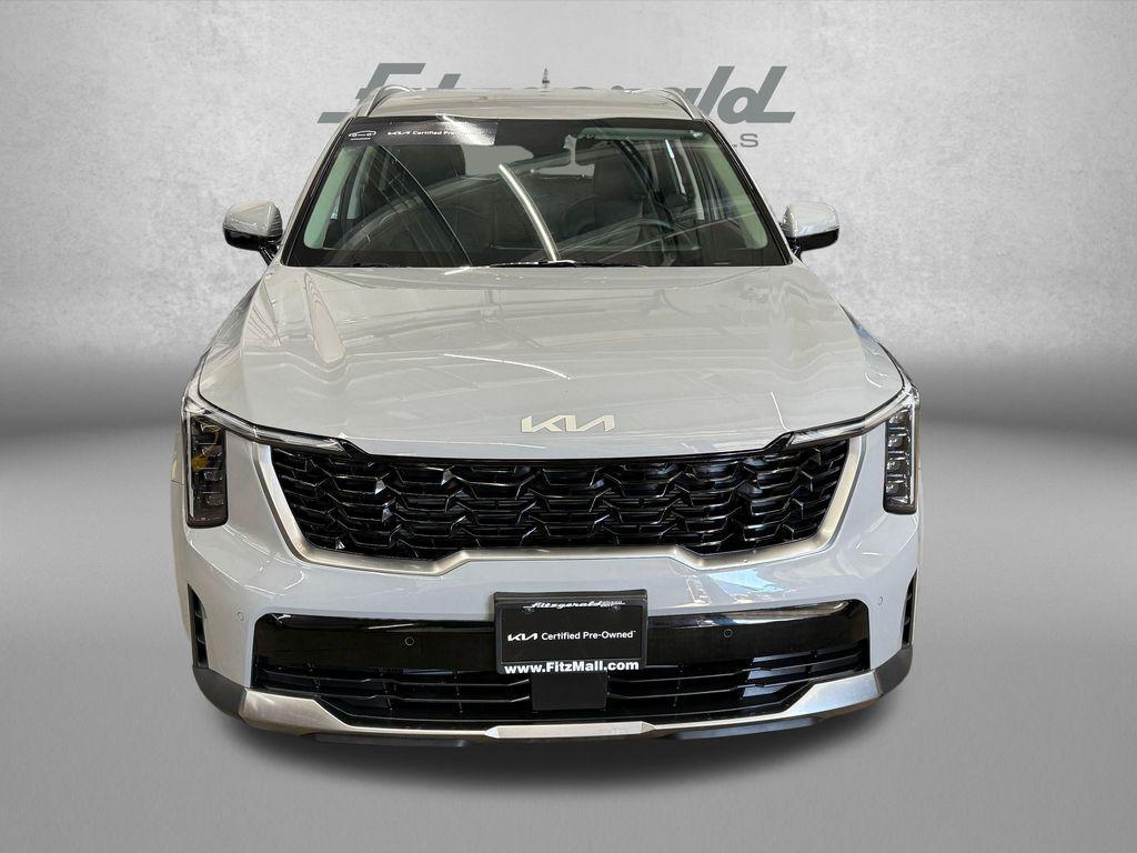 used 2025 Kia Sorento car, priced at $31,799