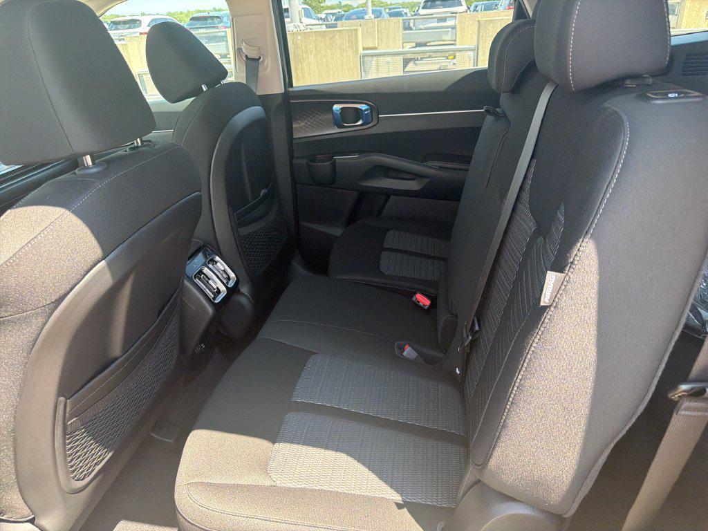 new 2026 Kia Sorento car, priced at $31,642