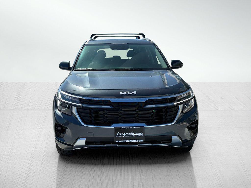 new 2025 Kia Seltos car, priced at $28,044
