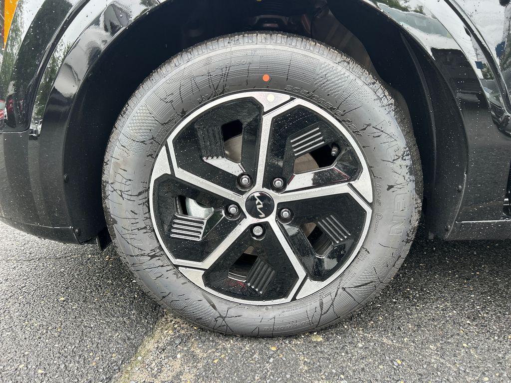 new 2026 Kia Niro car, priced at $35,696