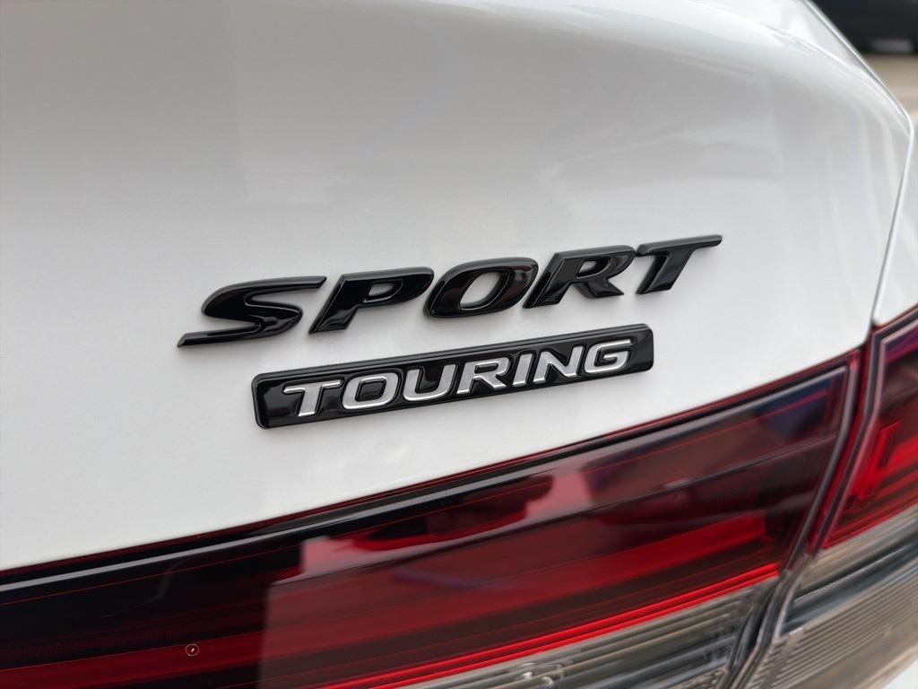 new 2026 Honda Civic Hybrid car, priced at $32,200