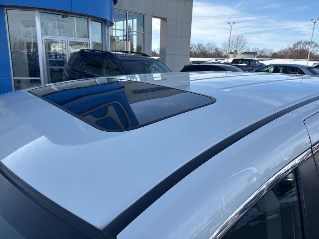 used 2015 Honda Odyssey car, priced at $16,154