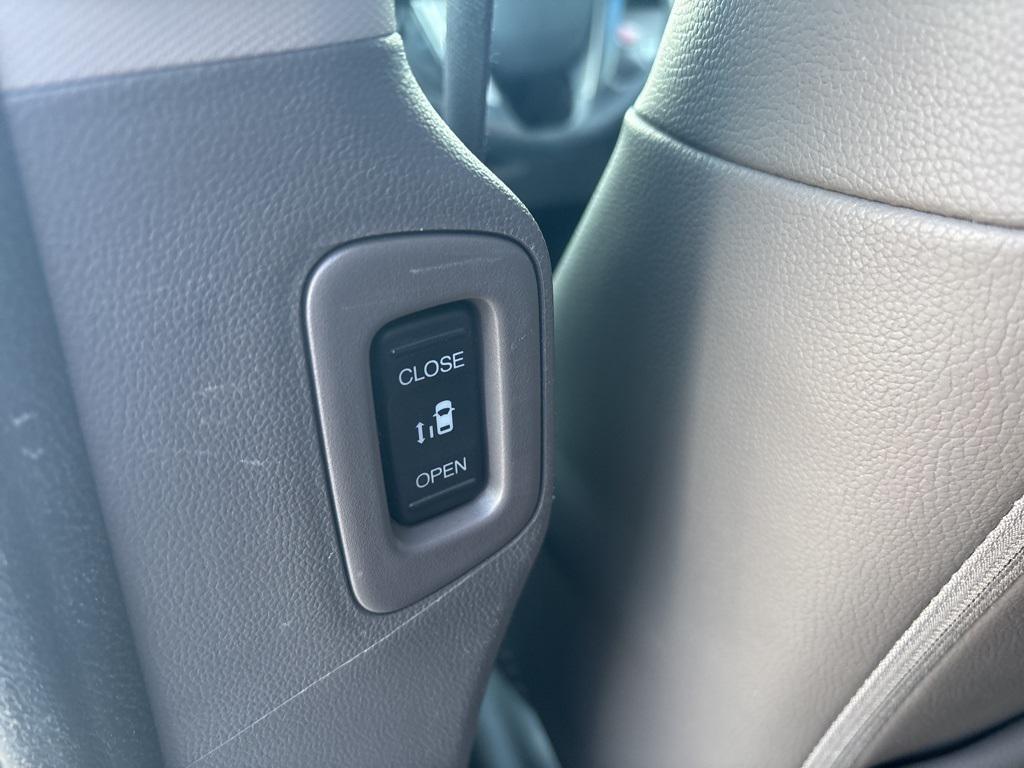 used 2015 Honda Odyssey car, priced at $16,154