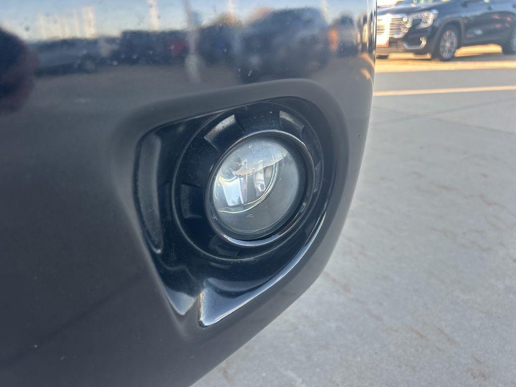 used 2019 Nissan Frontier car, priced at $21,462