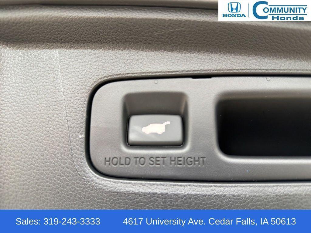 new 2026 Honda CR-V Hybrid car, priced at $42,679