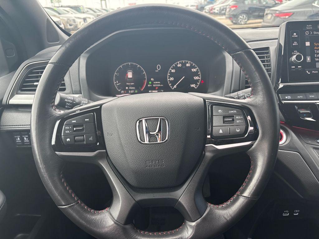 used 2025 Honda Odyssey car, priced at $39,513
