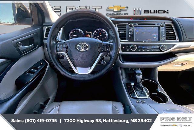 used 2018 Toyota Highlander car, priced at $17,634