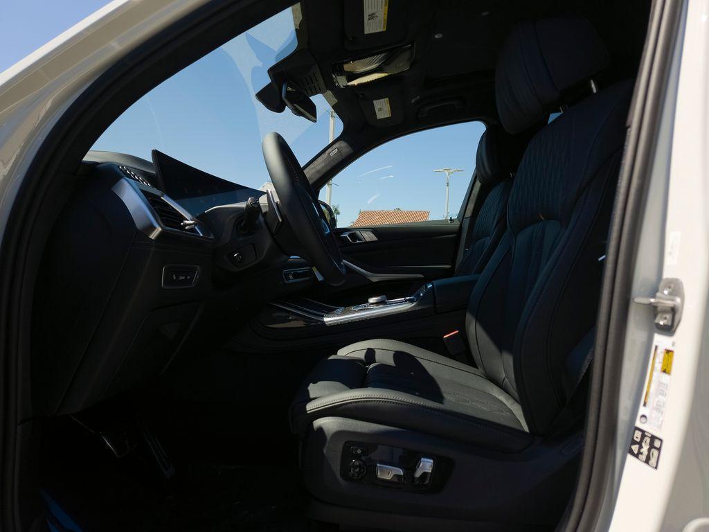 new 2026 BMW X7 car, priced at $126,050