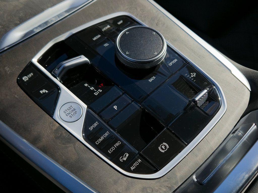 new 2026 BMW X7 car, priced at $104,050