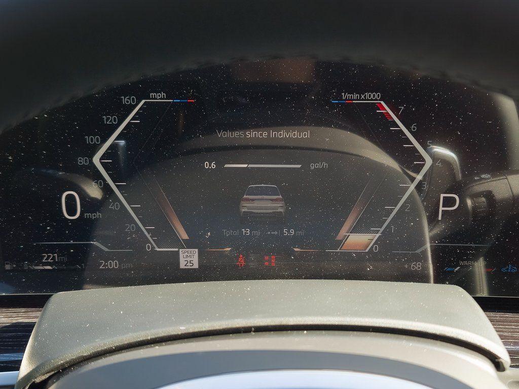 new 2026 BMW X7 car, priced at $100,845