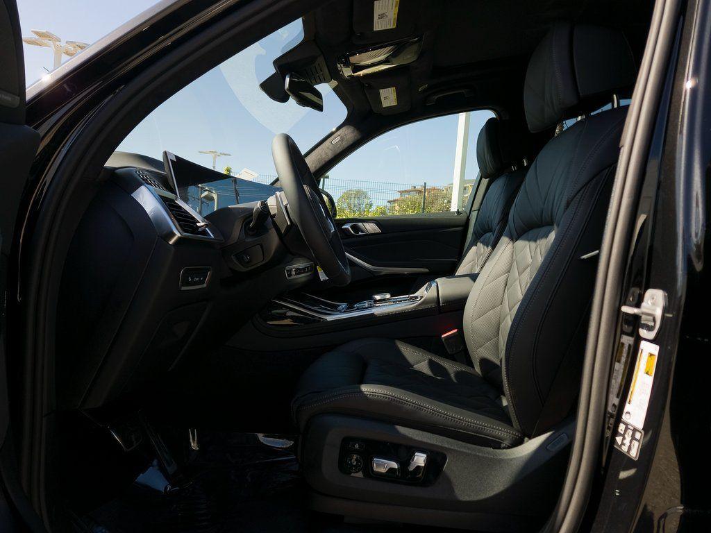 new 2026 BMW X7 car, priced at $98,700