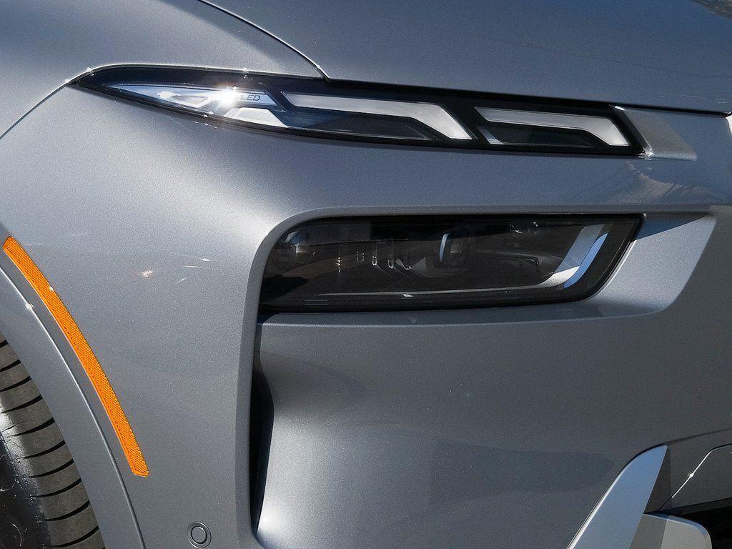 new 2026 BMW X7 car, priced at $98,825