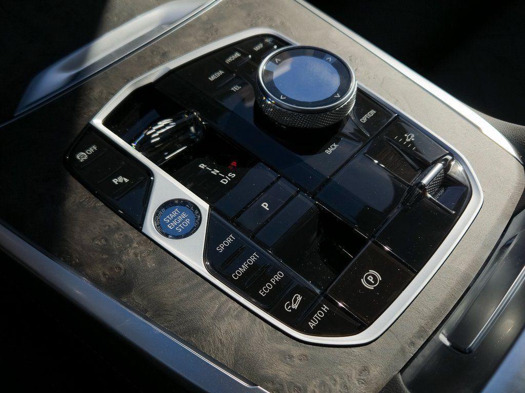 new 2026 BMW X7 car, priced at $98,825