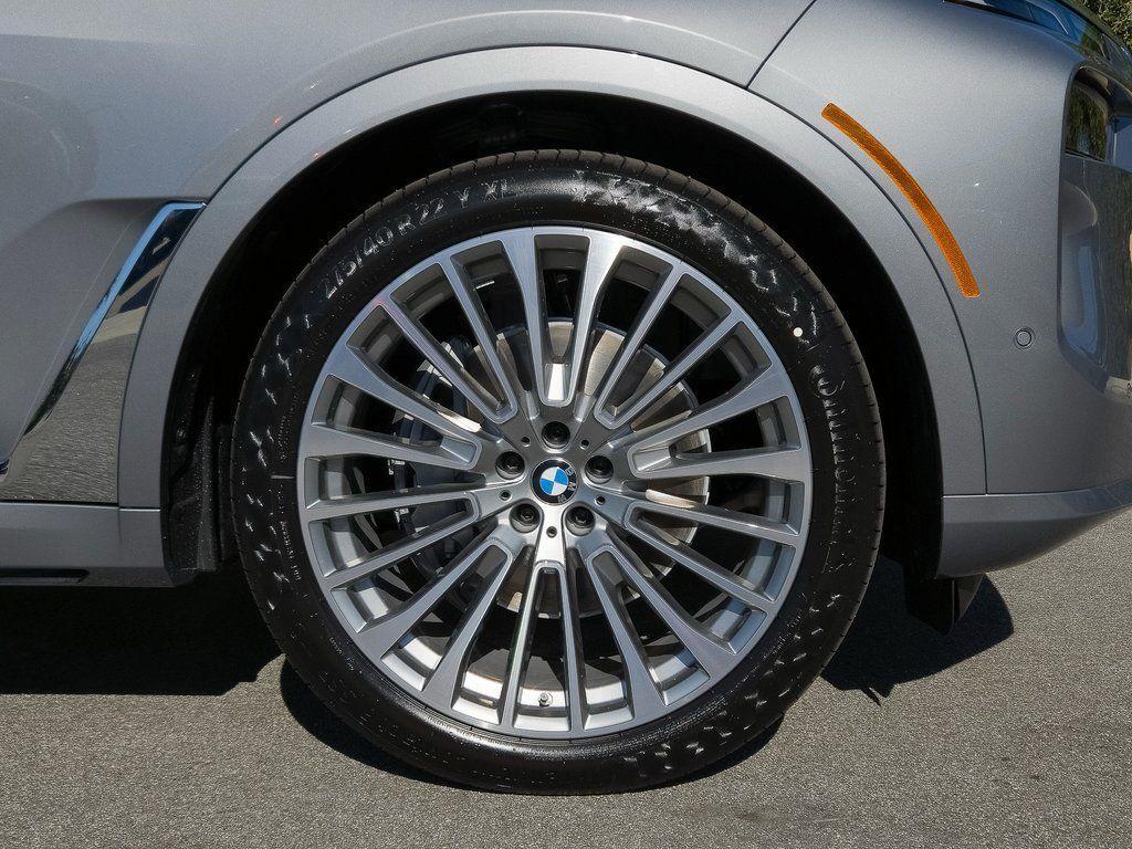 new 2026 BMW X7 car, priced at $98,825