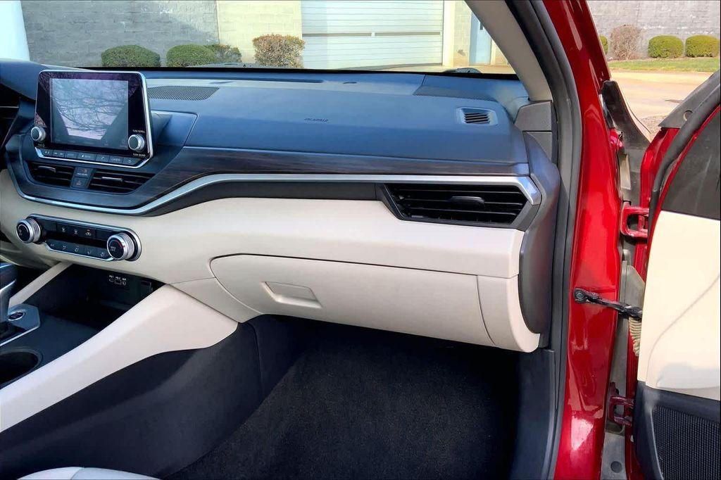 used 2025 Nissan Altima car, priced at $20,042