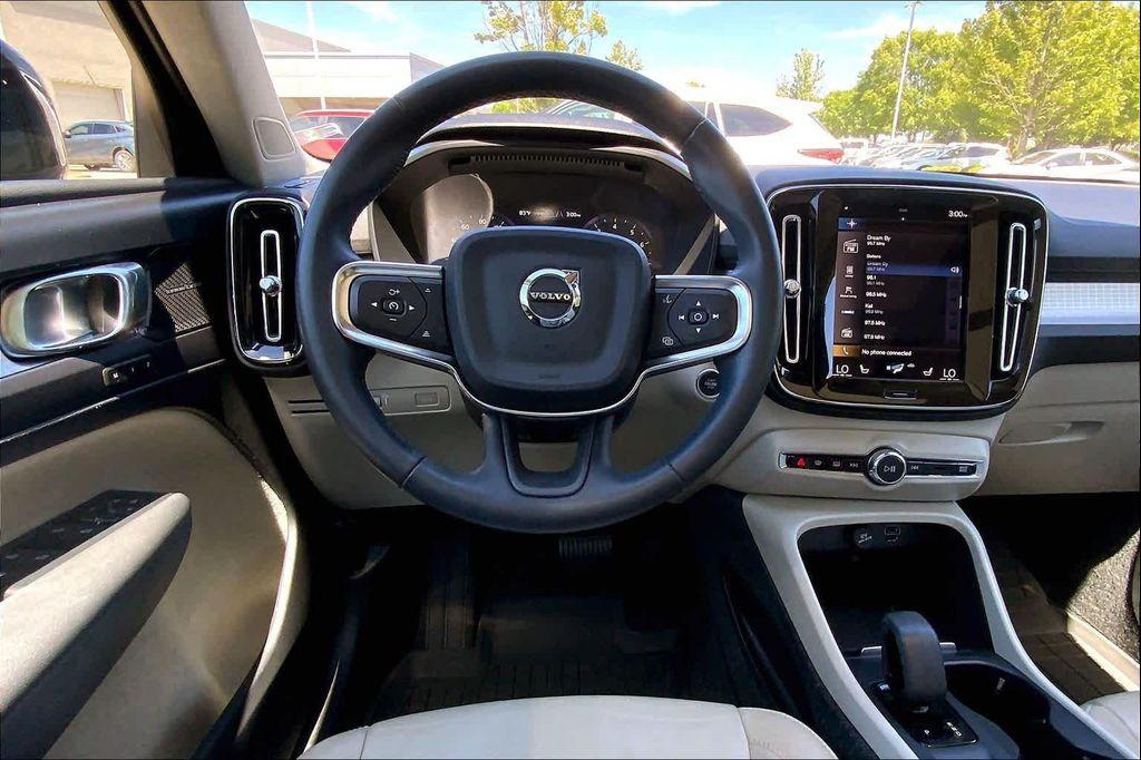 used 2022 Volvo XC40 car, priced at $20,266