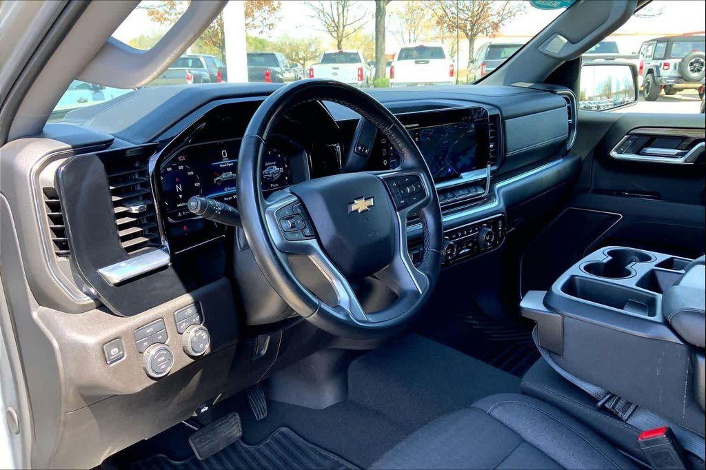 used 2025 Chevrolet Silverado 1500 car, priced at $40,776