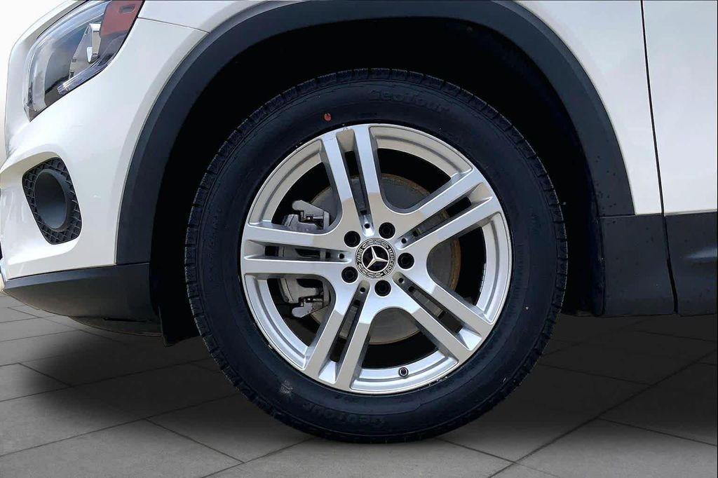 used 2021 Mercedes-Benz GLB 250 car, priced at $25,531