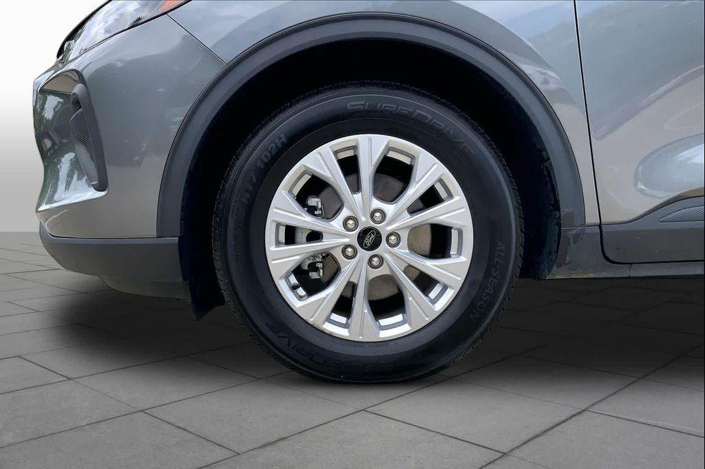 used 2024 Ford Escape car, priced at $19,610