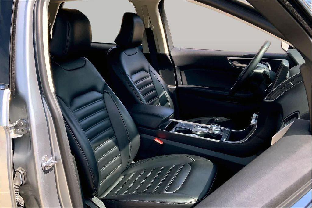 used 2024 Ford Edge car, priced at $21,784