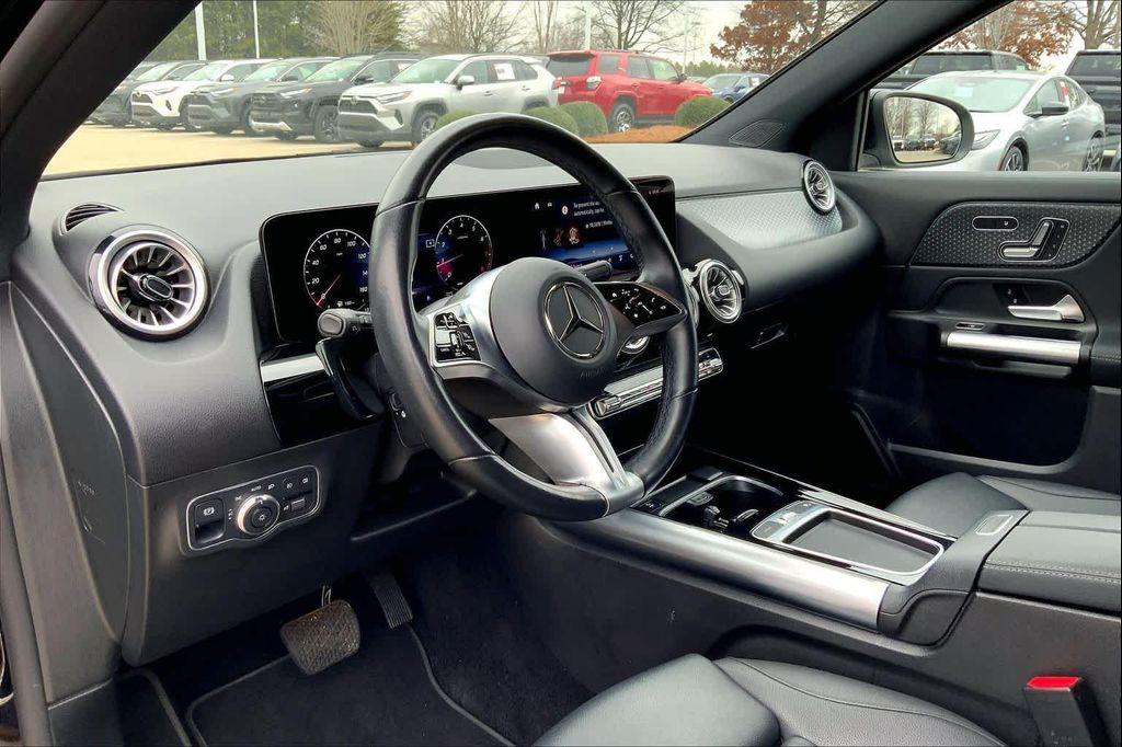 used 2025 Mercedes-Benz GLA 250 car, priced at $32,274