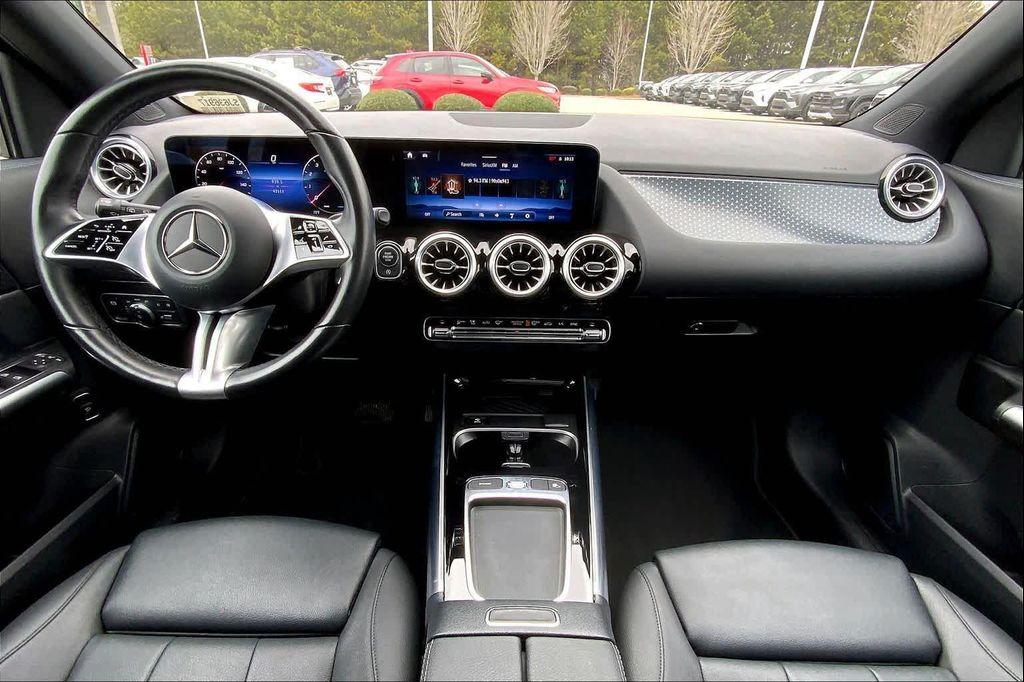 used 2025 Mercedes-Benz GLA 250 car, priced at $32,274