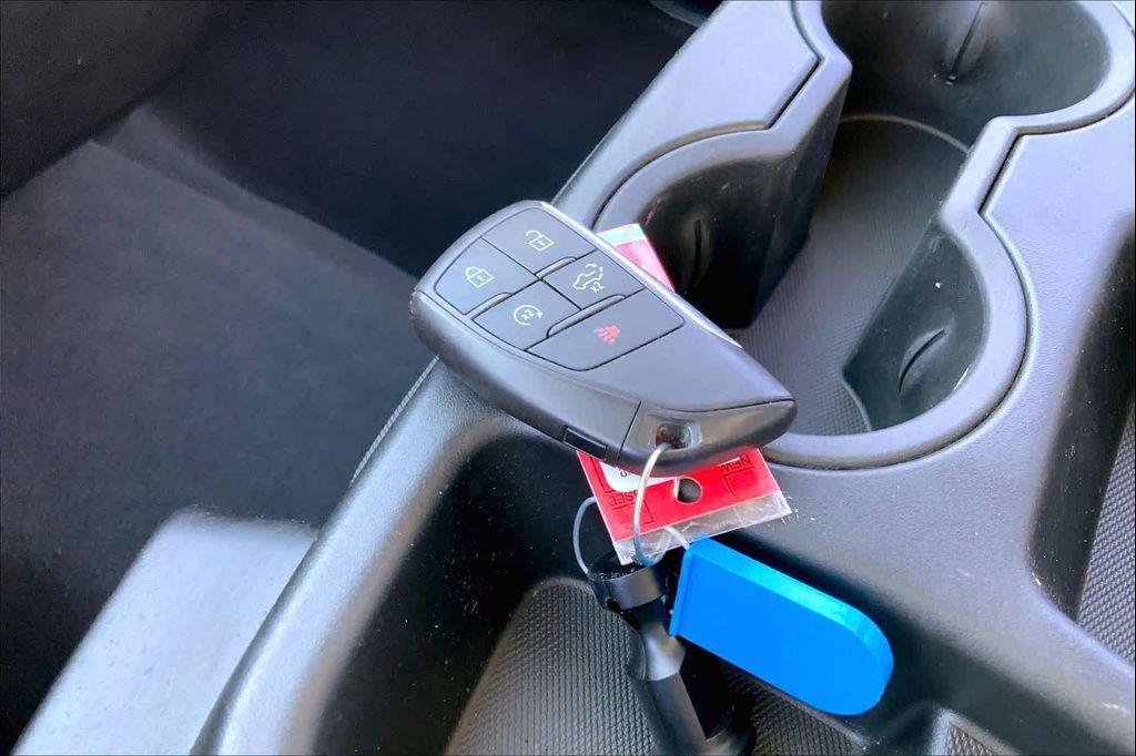 used 2024 GMC Sierra 1500 car, priced at $33,923