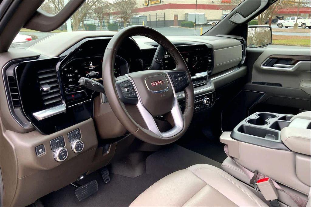 used 2025 GMC Sierra 1500 car, priced at $44,116