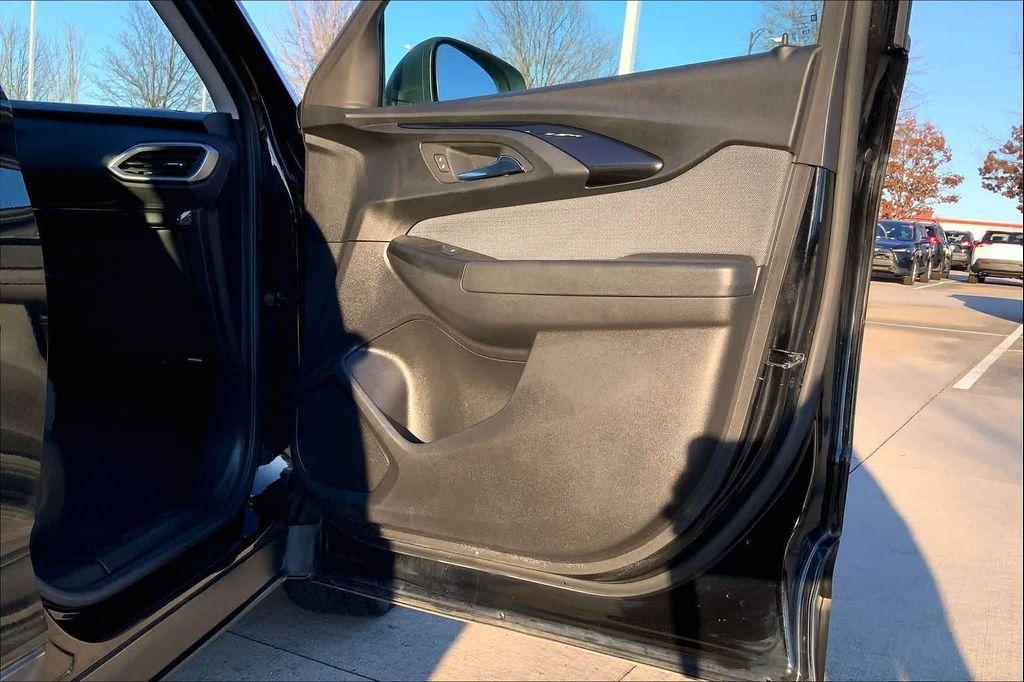 used 2023 Chevrolet TrailBlazer car, priced at $16,565