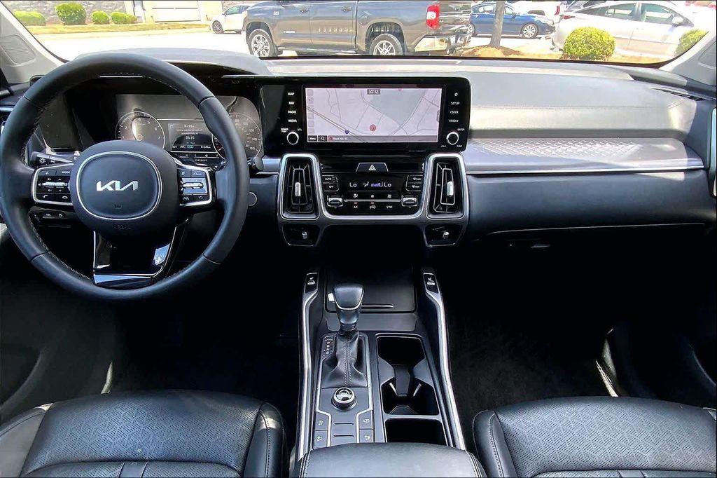 used 2023 Kia Sorento car, priced at $26,912