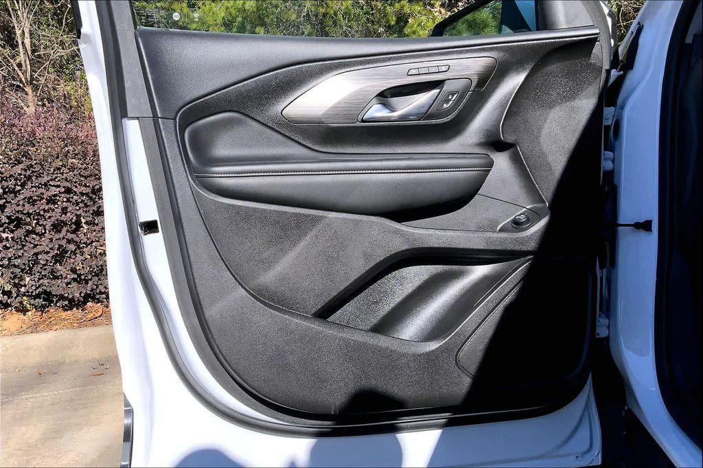 used 2024 GMC Terrain car, priced at $21,144