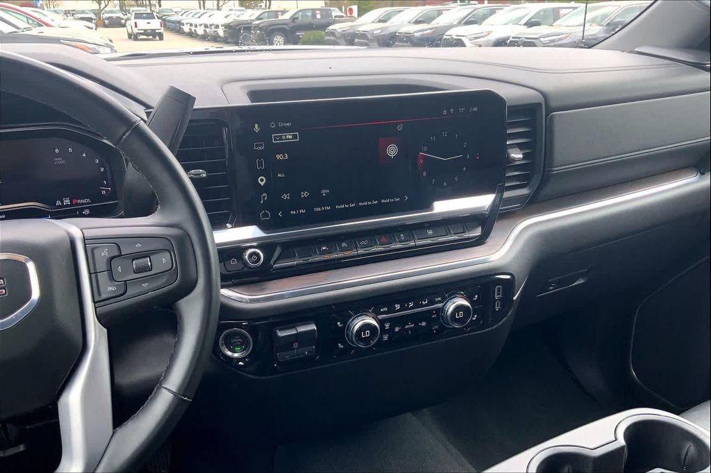 used 2025 GMC Sierra 1500 car, priced at $43,434