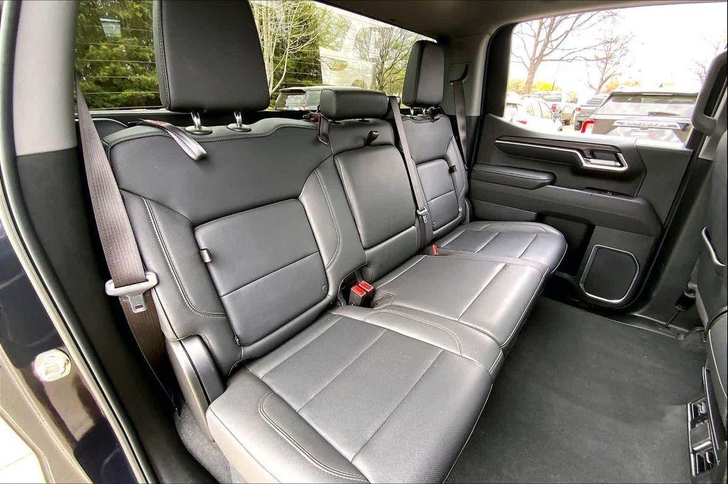 used 2025 GMC Sierra 1500 car, priced at $43,434