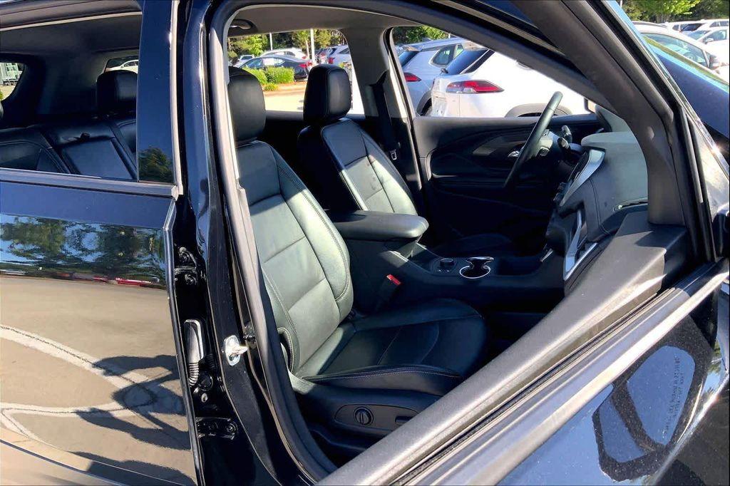 used 2024 GMC Terrain car, priced at $24,294