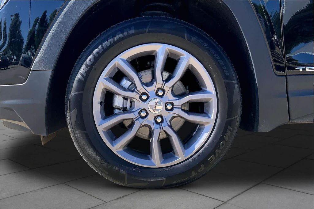 used 2024 GMC Terrain car, priced at $24,294