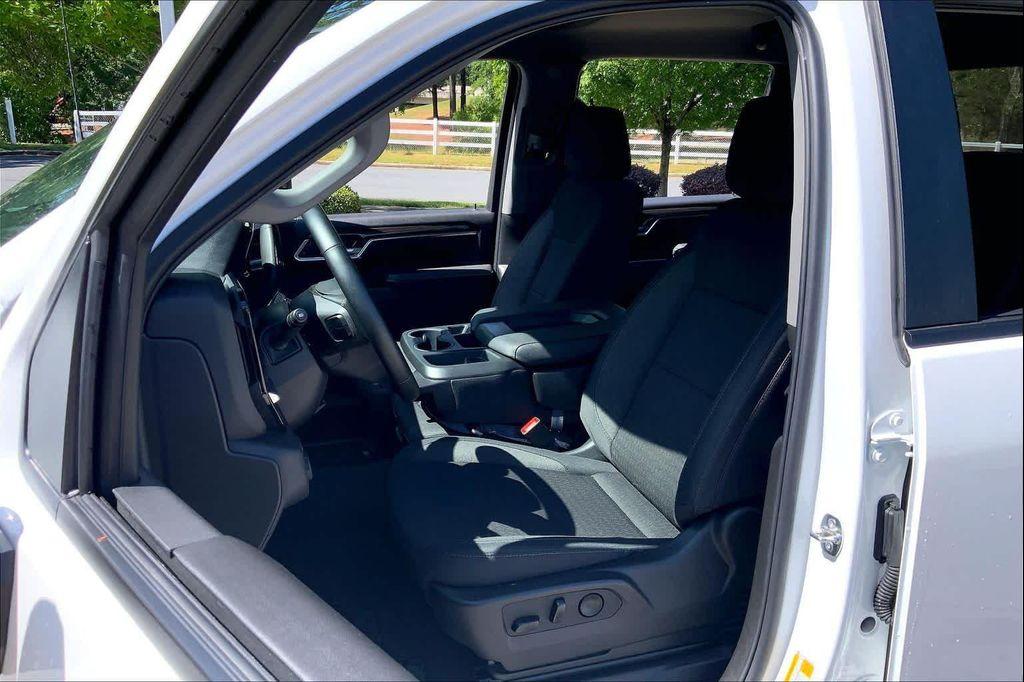 used 2025 Chevrolet Silverado 2500 car, priced at $56,692