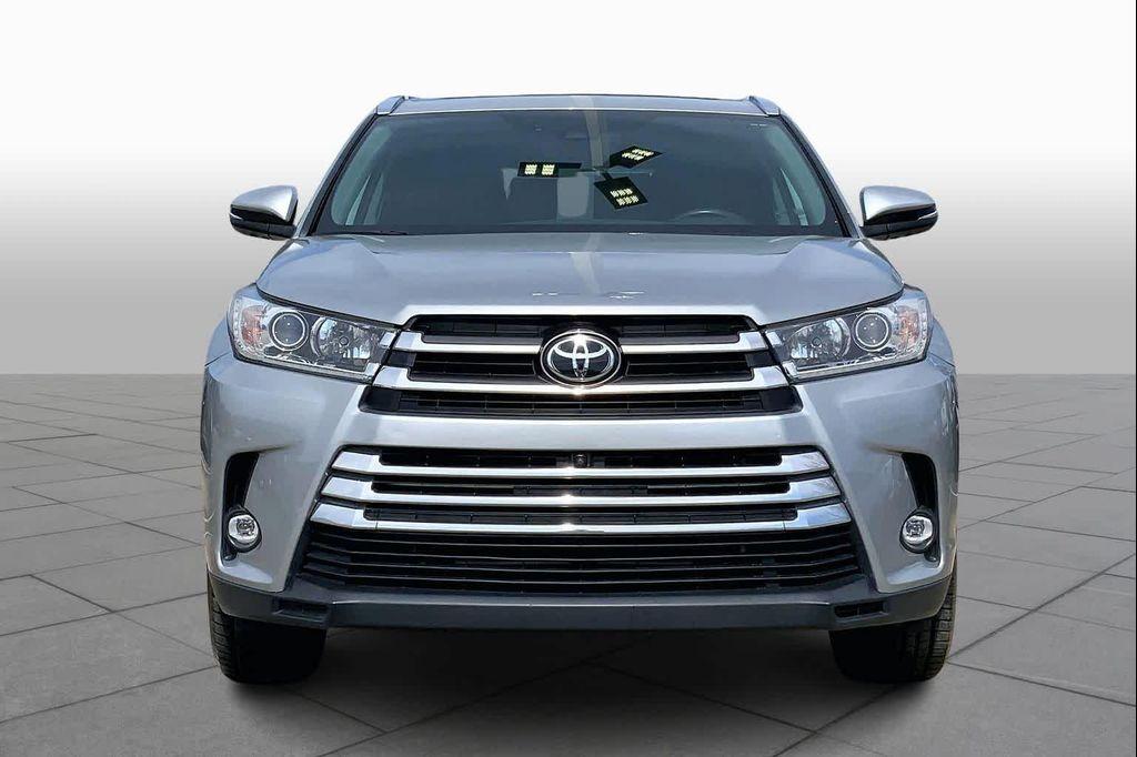 used 2019 Toyota Highlander car, priced at $29,218
