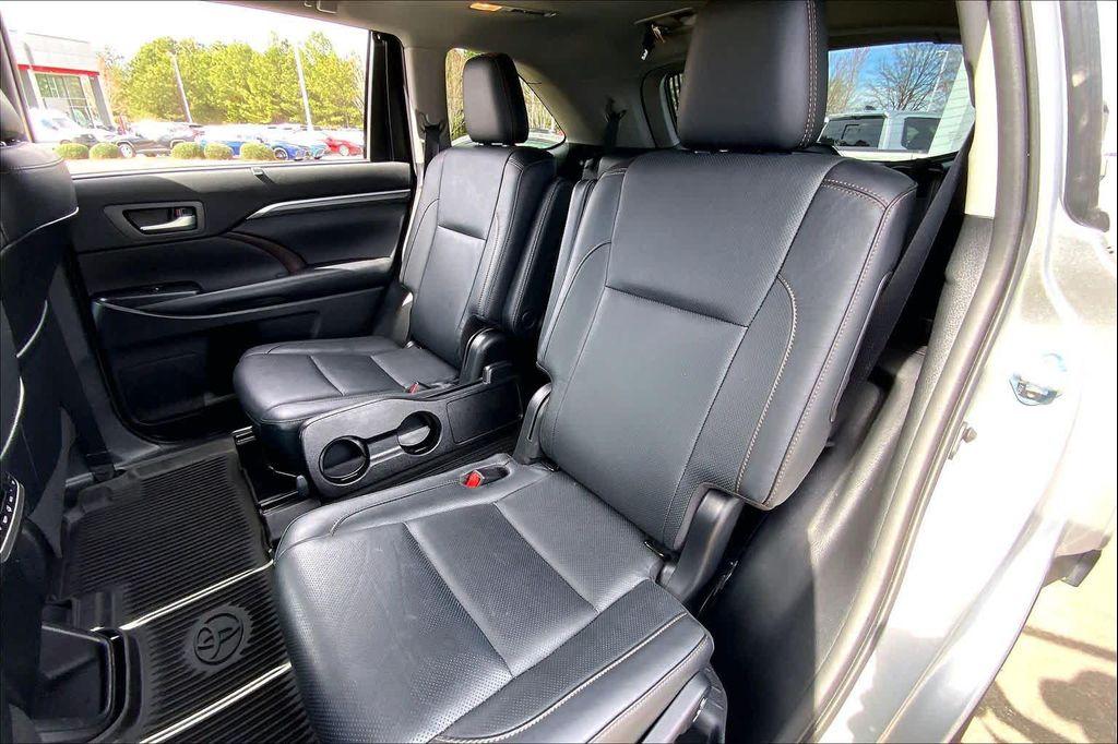 used 2019 Toyota Highlander car, priced at $29,218