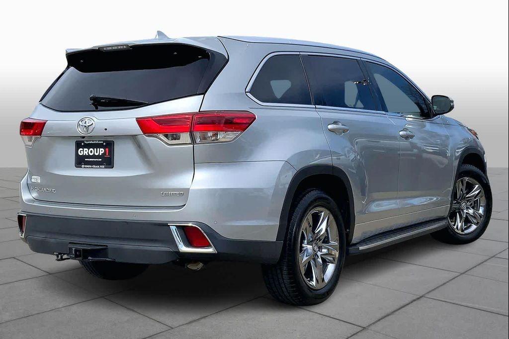 used 2019 Toyota Highlander car, priced at $29,218