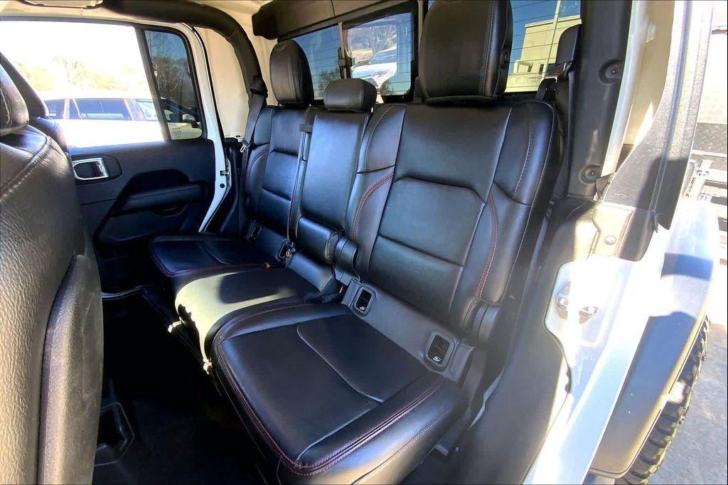used 2022 Jeep Gladiator car, priced at $30,382